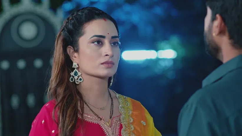 Anshuman Tries to Deflect Ridhi's Doubts - Nava Mod