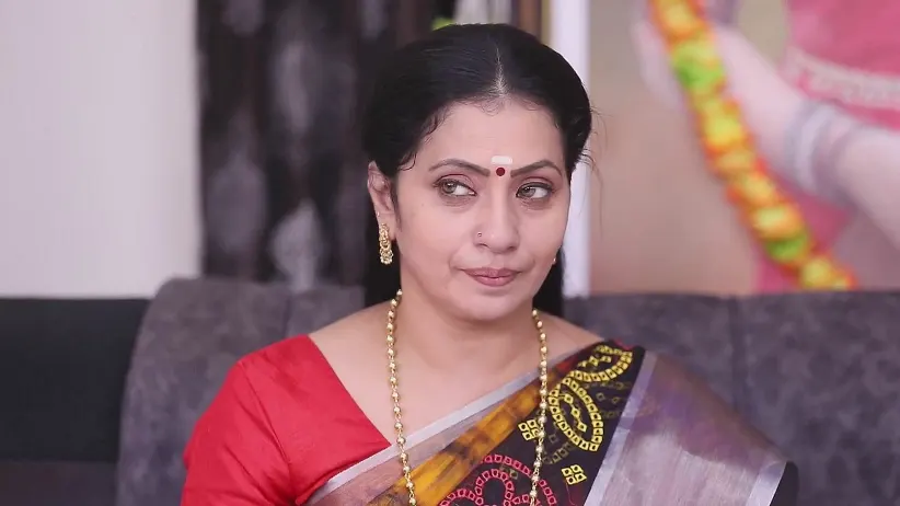 Maya Meets Swamiji - Maari