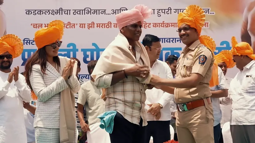 Krish and Kajal's Welcome in the Village - Chal Bhava Cityt