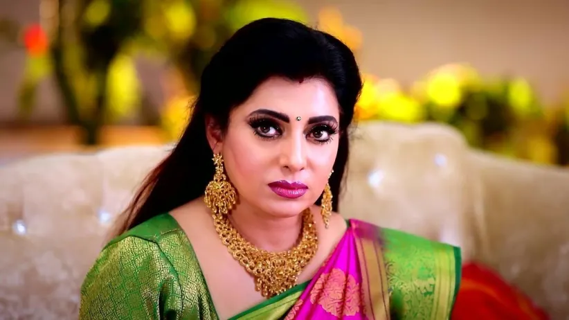 Parvathy's Fitting Reply to Nandini