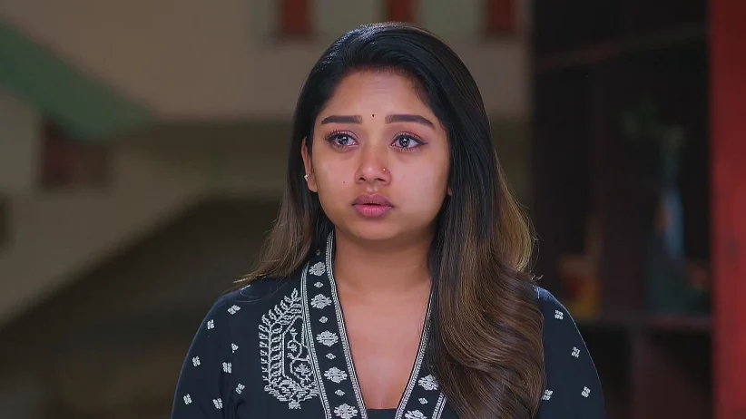 Asmita Tells Rajalakshmi about Her Pregnancy