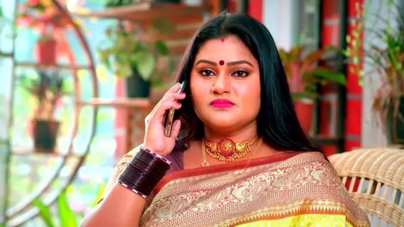Vedavalli Slaps Manasvi
