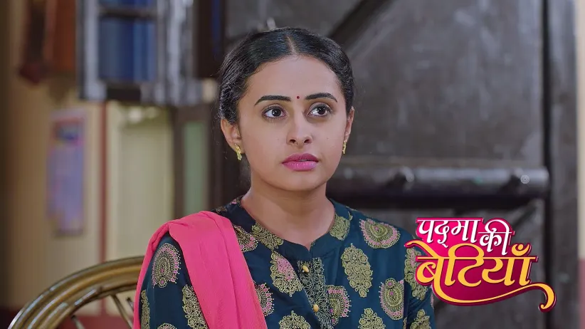 Murli Secretly Gives Sahana a Letter