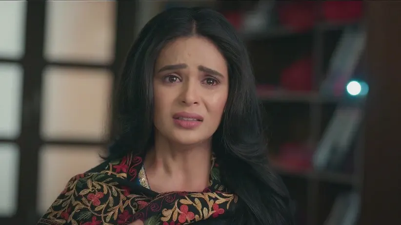 The Police Beat Neel in Jail - Jamai No. 1