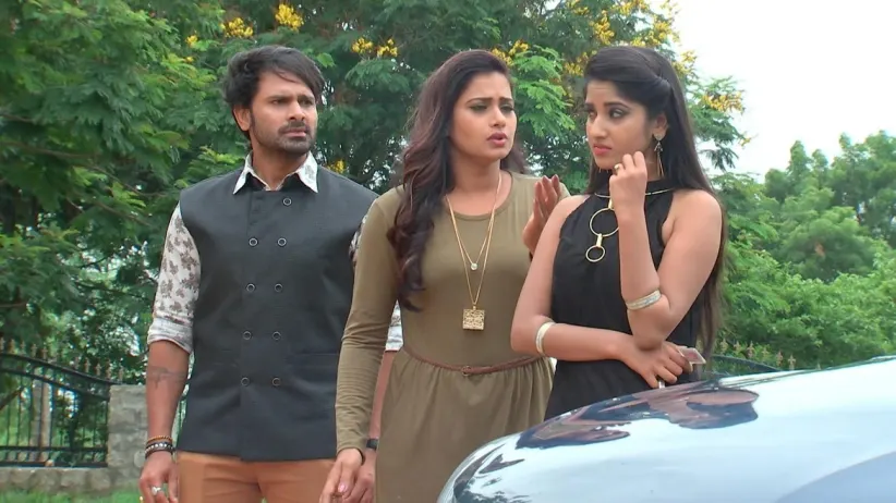 Nithya Gets Into a Car Accident