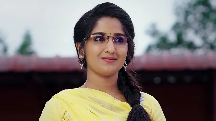 Chaitra and Mahi Help Seetharatna With a Task