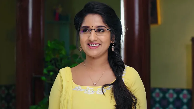 Chaitra Tends to Viraj's Injury