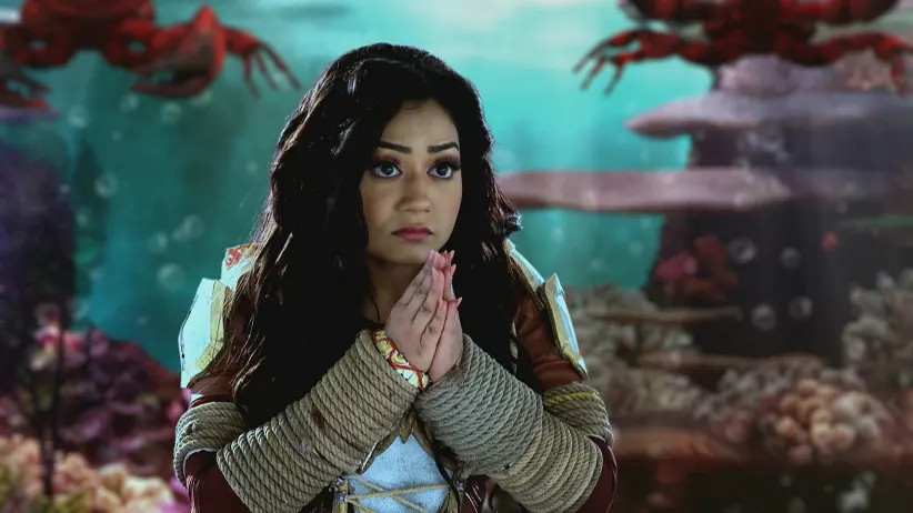 Parul in the Clutches of the Sea Crabs