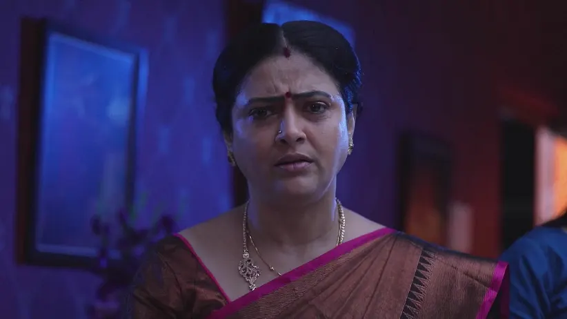 Parvatham Wakes up Startled - Mounam Pesiyadhe