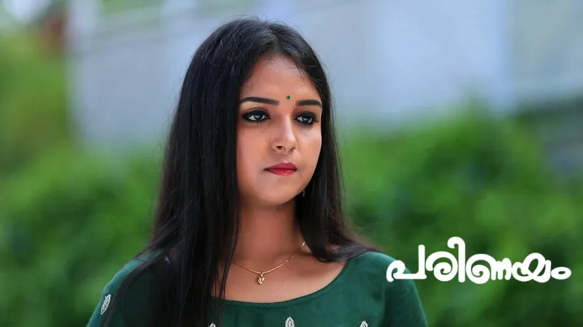 Paaru Has a Word with Adi