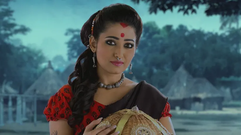 Parul Attacks Raghav
