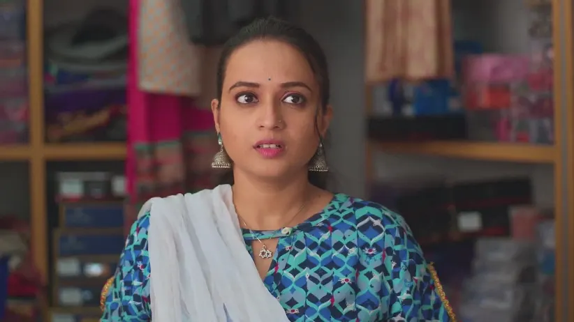 Gopal Asks Lali to Stay Away
