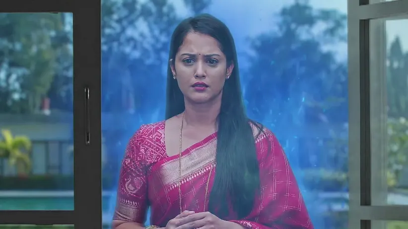 Maya Pretends to Thank Durga