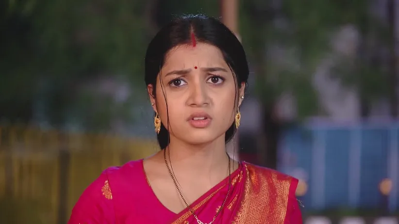 Dev Chases a Goon - Sathi Sata Janmara