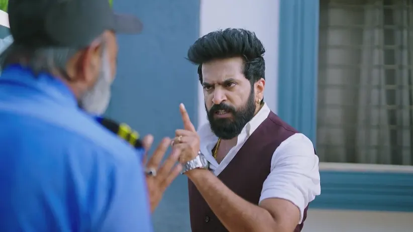 Mahesh Attacks the Security Guard