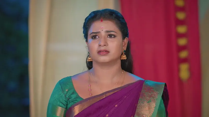 The Goons Sneak Into Abhirami's House