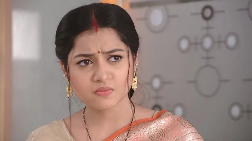 Swastik Defends Archana - Sathi Sata Janmara