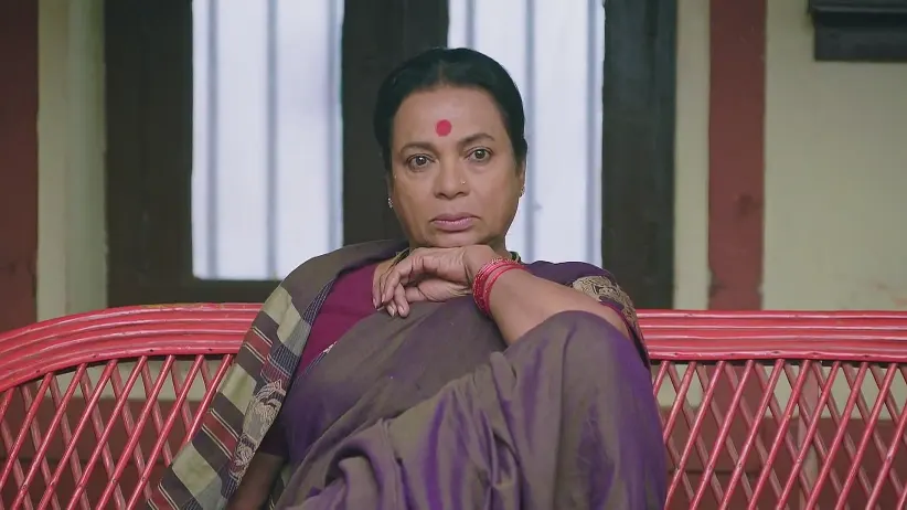 Puttakka Feels Puzzled by Her Daughters' Behaviour