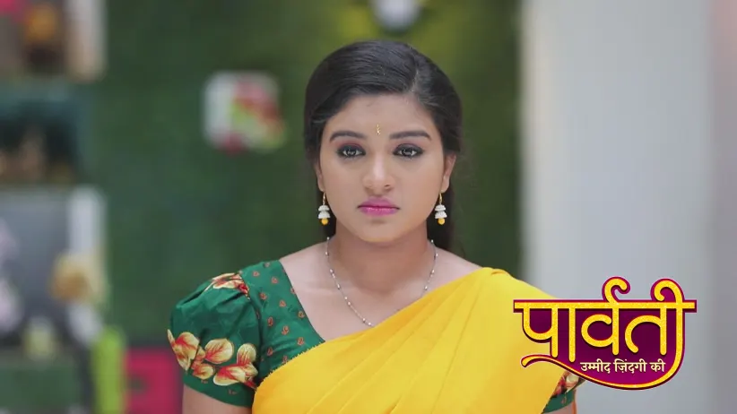 Parvathi Tells Her Decision to Her Family