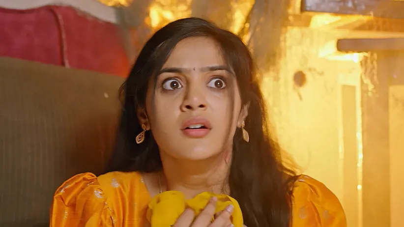Sharanya Falls into Kanchana’s Trap