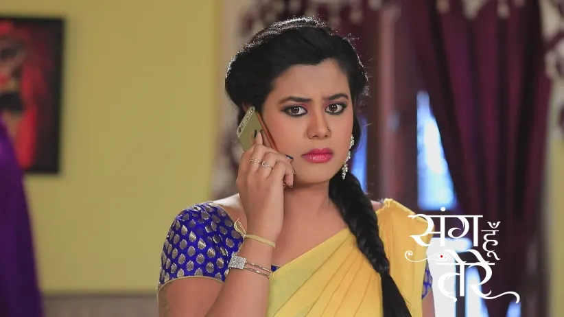 Neelambari Gets Chitra's Jewellery