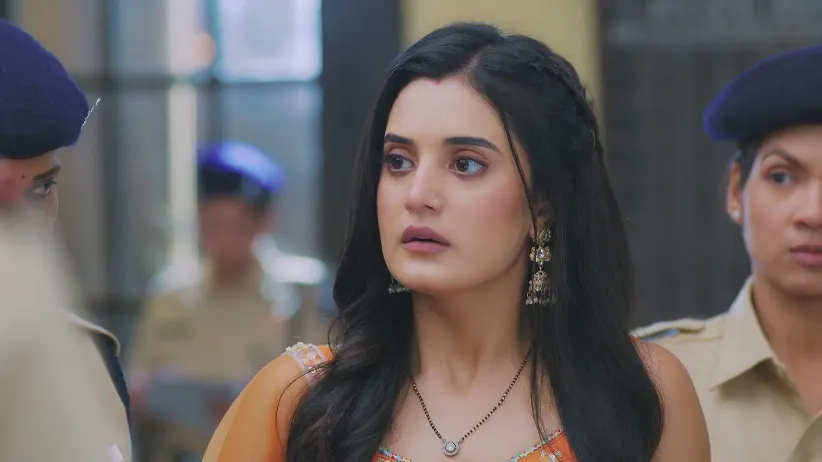 Reet's Family Arrested on Unnati's Complaint - Jaane Anjaane Hum Mile