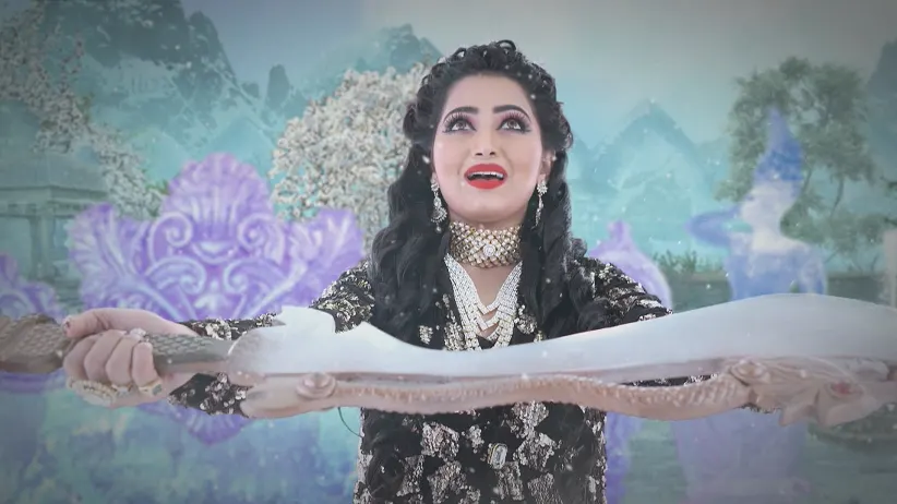 Mallika Attempts Sacrificing Parul