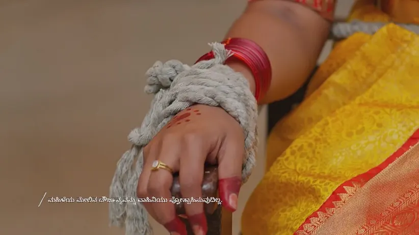Asmita Threatens Shaurya to Marry Her