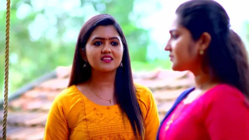 Sarojam Slaps Sreelakshmi