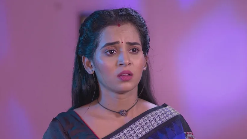 Mani Discusses the Past - Tu Khara Mun Chaai