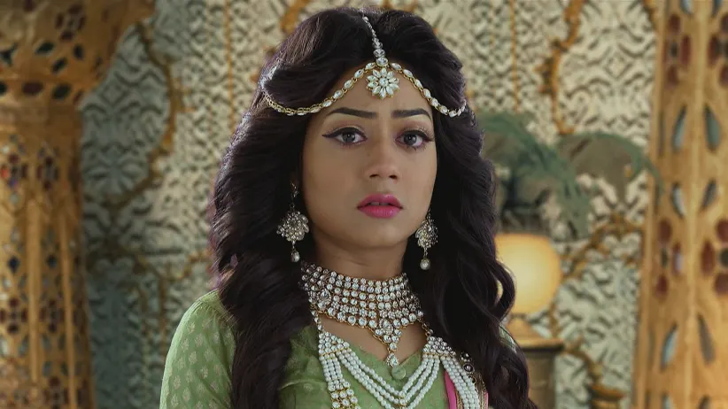 Mallika Strangles Parul