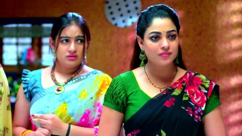 Padmavathyamma Scolds Maya
