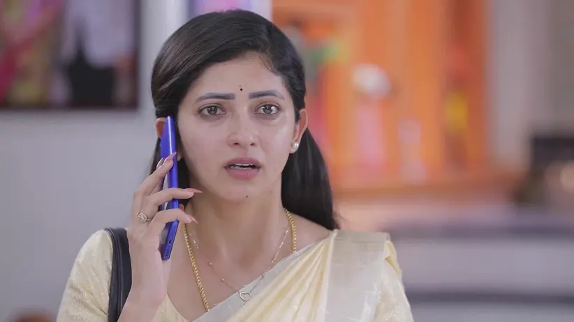 Mithra Learns about Aadhi and Mithra