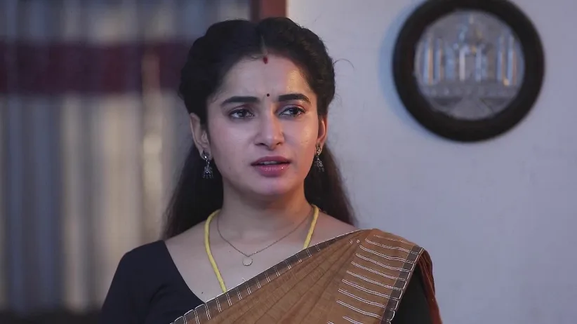 Ramya Poses as Sethu