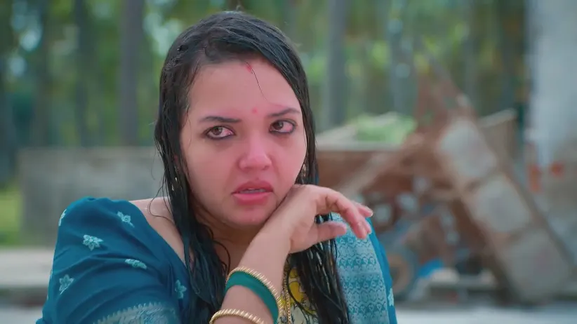 Parvathy Pretends to End Her Life