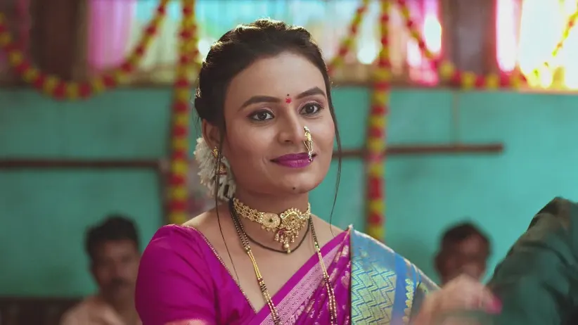 Gopal and Lali Perform the Satyanarayan Puja - Devmanus Madhla Adhyay