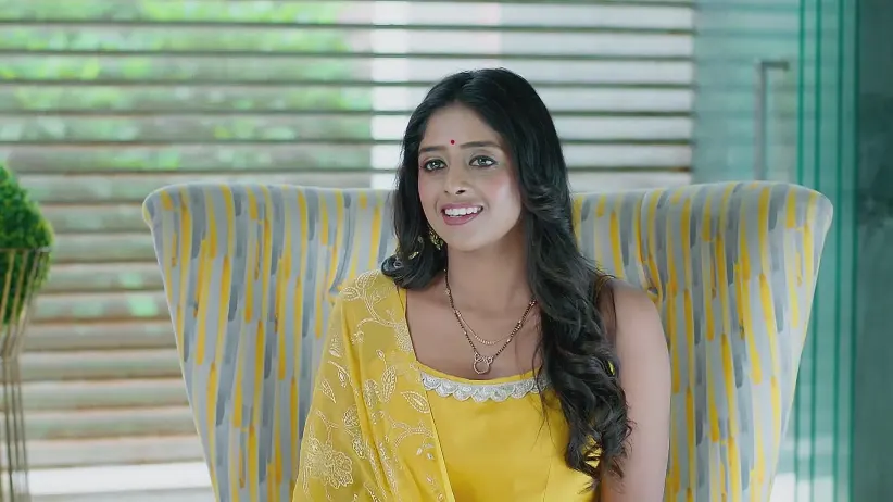 Poorni Dances to Radha's Song