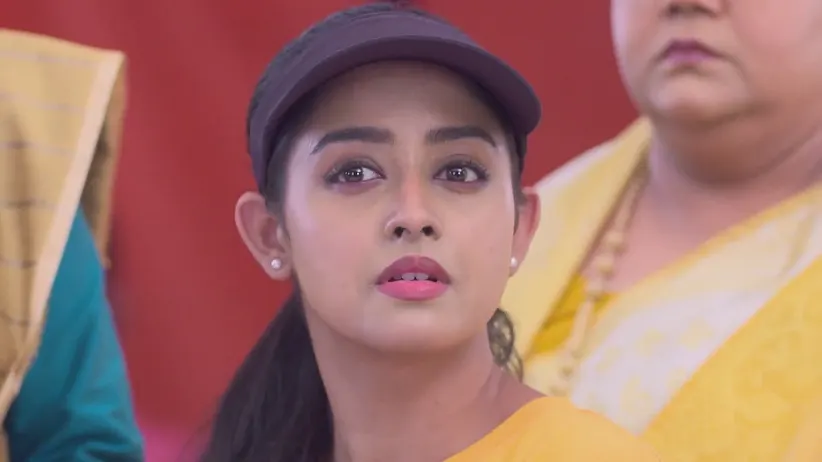 A Face-off between Parul and Shirin