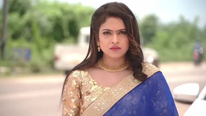 Rosy Hides from Sabita - Sathi Sata Janmara