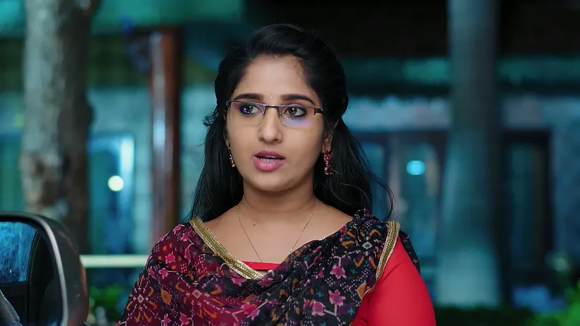 Prithvi Tells Smiley about Chaitra’s Suspicions