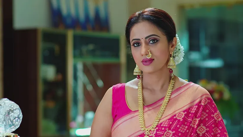 Jagriti and Kedar Take On Mission to Halt Idol Smuggling