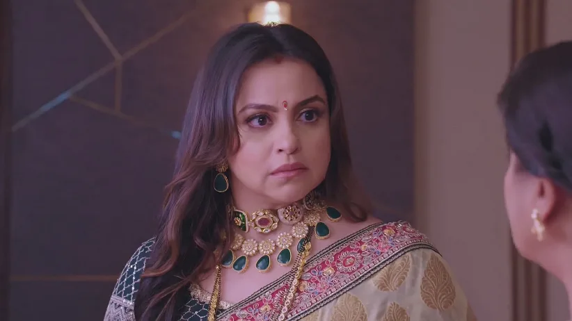 Smita and Bua Ma Get into an Argument