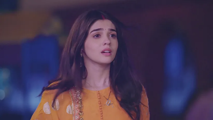 Smita Comes to Randhawa House to Meet Shivansh - Kumkum Bhagya