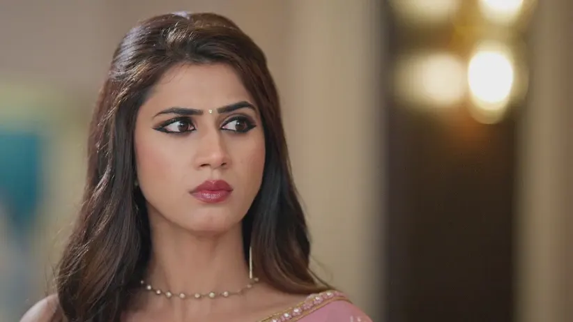 Chandrika Stops Megha from Leaving Chauhan House - Vasudha