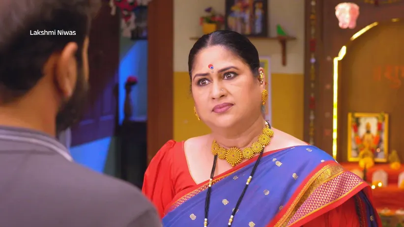 Lakshmi Lashes out at Santosh - Lakshmi Niwas - Promo