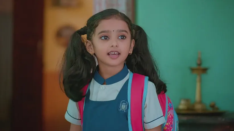 Vandana Tells Her Parents about Jagan - Manathe Kottaram