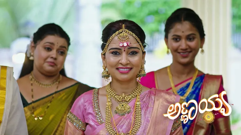 Rani's 'Griha Pravesh' Ritual