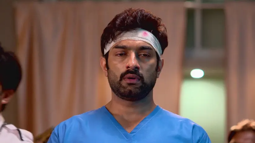 Arya Reaches Meghraj's Hideout - Chirodini Tumi Je Amar