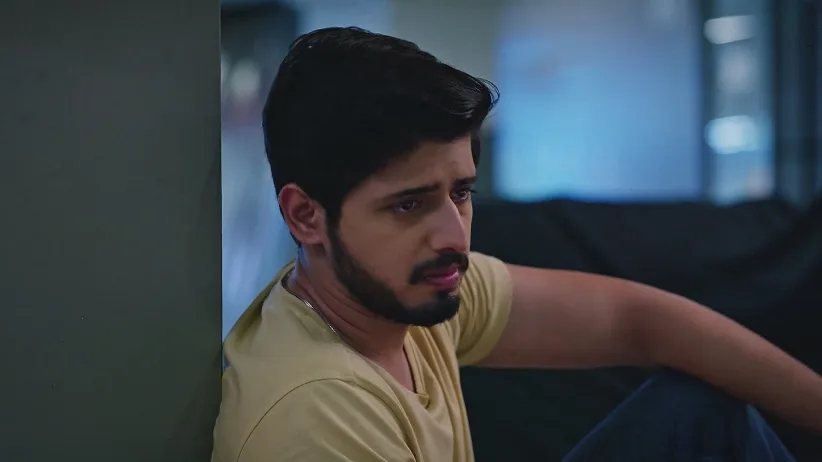 Kamali Worries as She Gets Stuck in Mall with Hrishi - Kamali