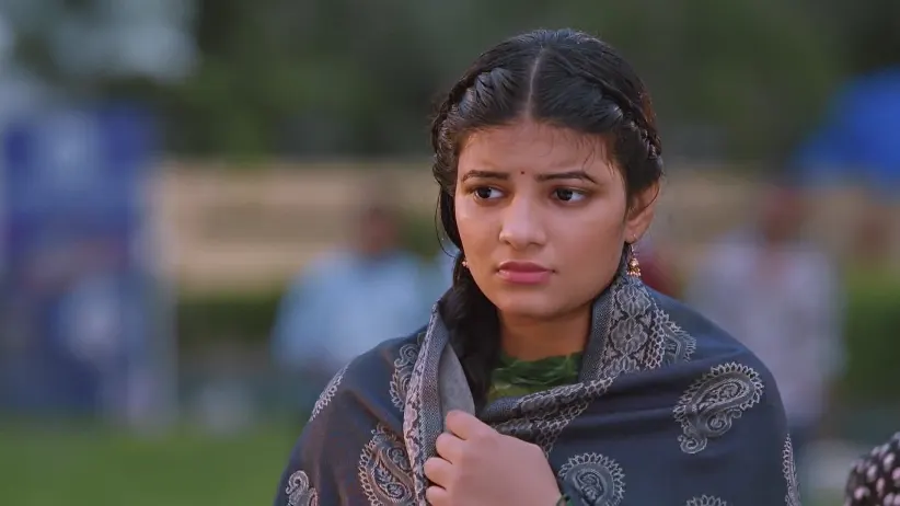 Ved Leaves Saru and Helps Anika - Saru
